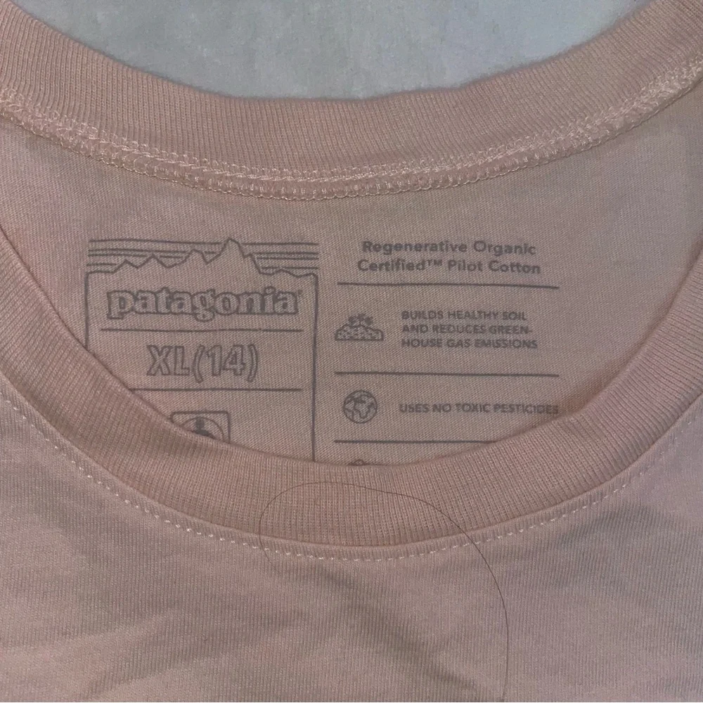 Patagonia Pink T-Shirt - Picture 3 of 3